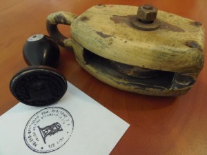 wk_Pieczęć, a być może i bloczek do liny ze statku 'Lida'_png