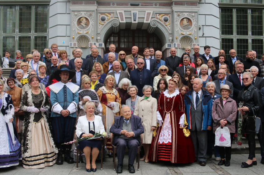 KOLO Dziennikarskie 2 b indeks