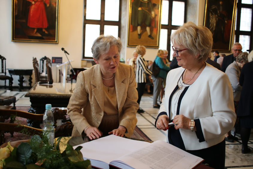 KOLO Dziennikarskie 7 b indeks