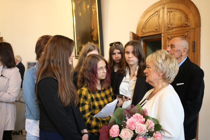 KOLO Dziennikarskie 9 b indeks