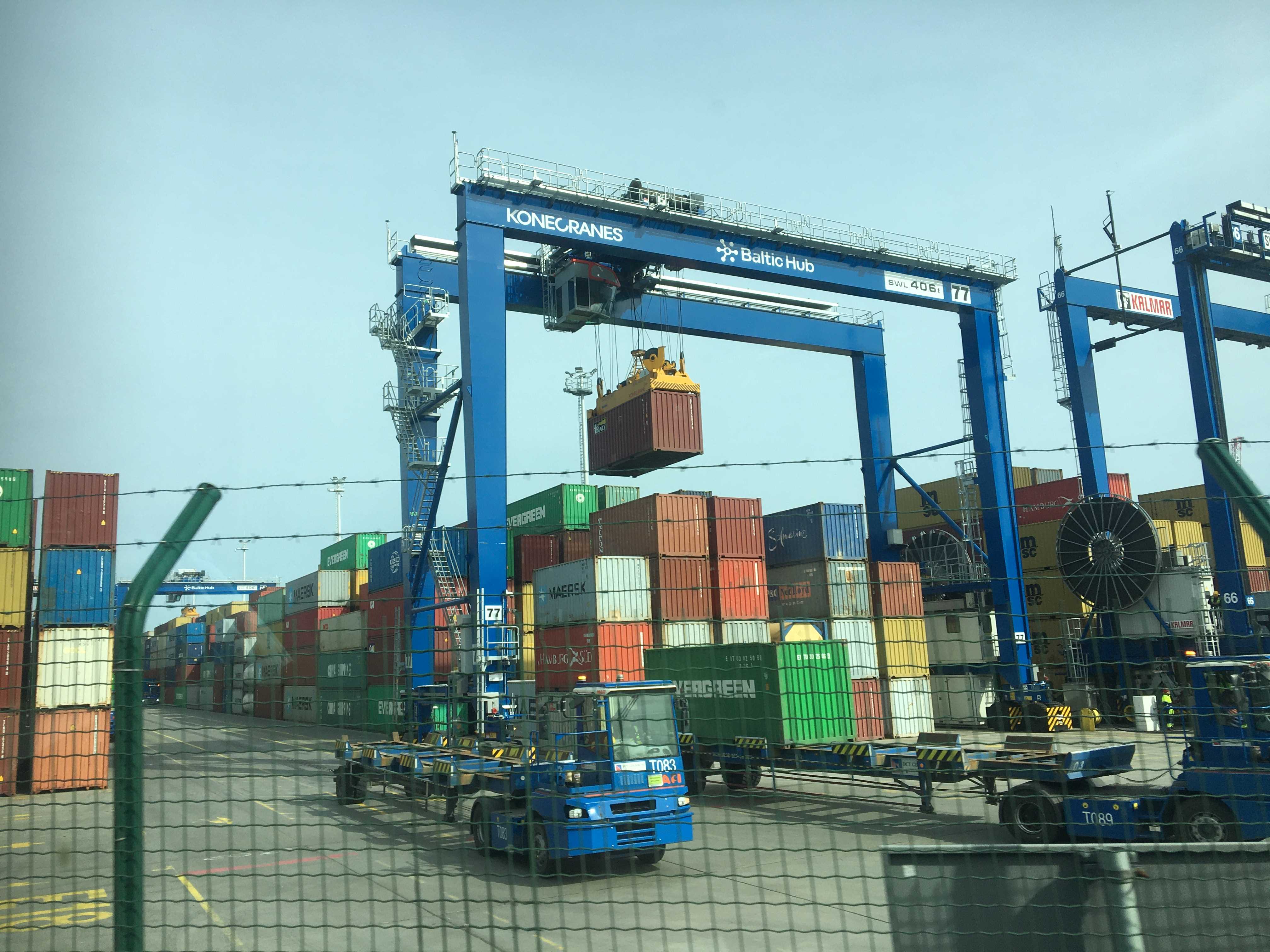 Wycieczka SNG - z okna autokaru Fot_Janusz Wikowski IMG_0646