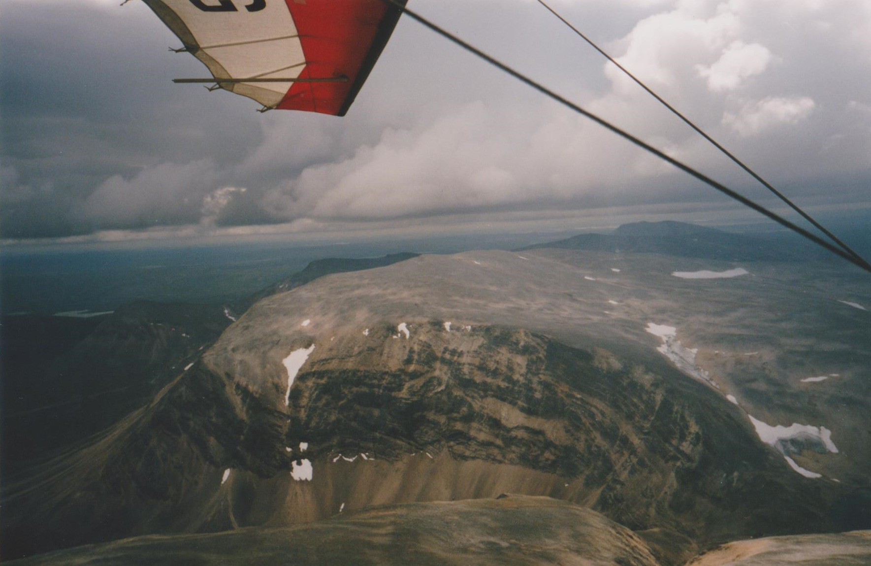 8 - nad górami Norwegii w rejonie Lakselv