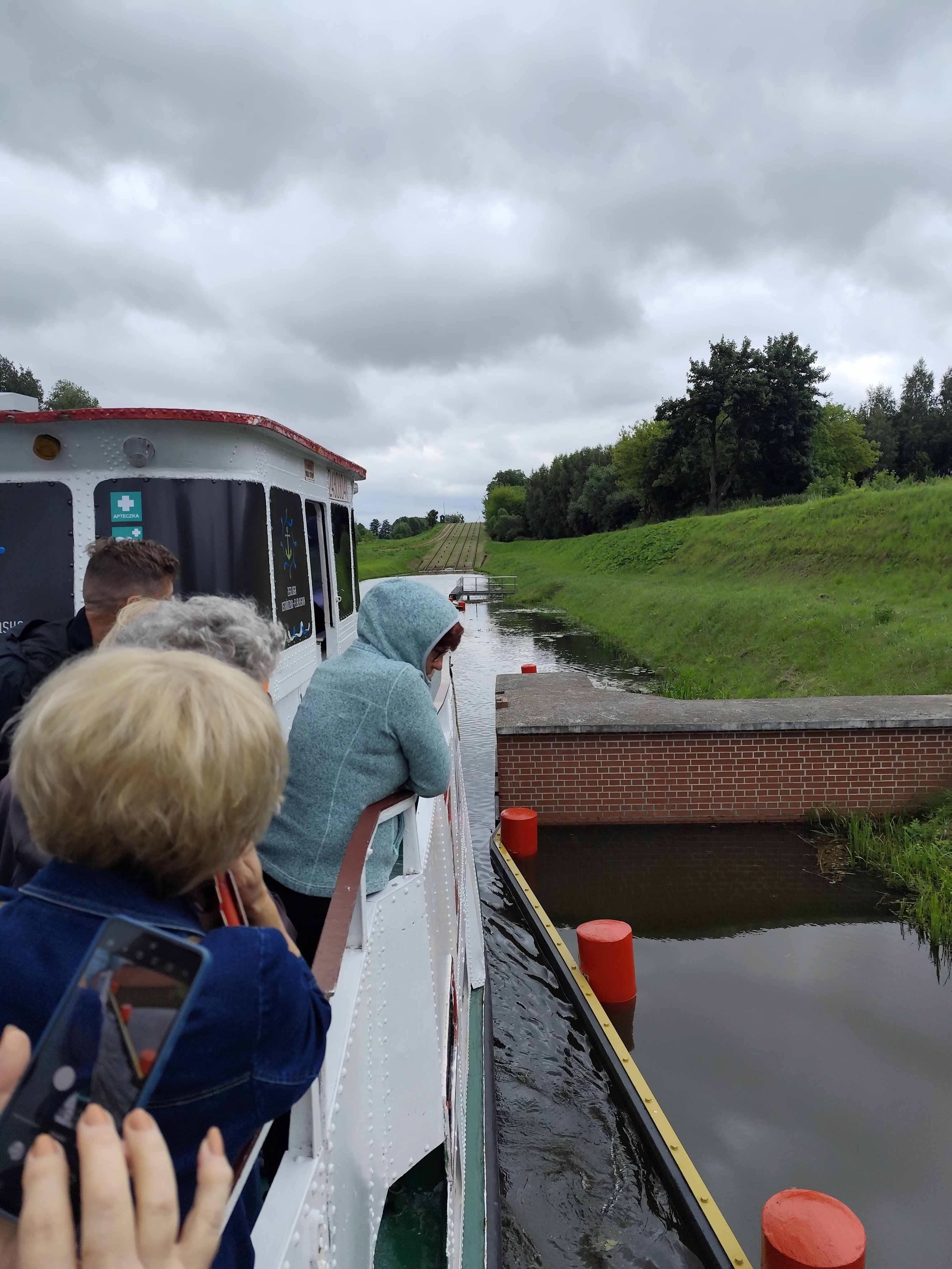 Wycieczka SNG KANAŁ ELBLASKI - POCHYLNIE Fot. Janusz Wikowski IMG_20250712_105248