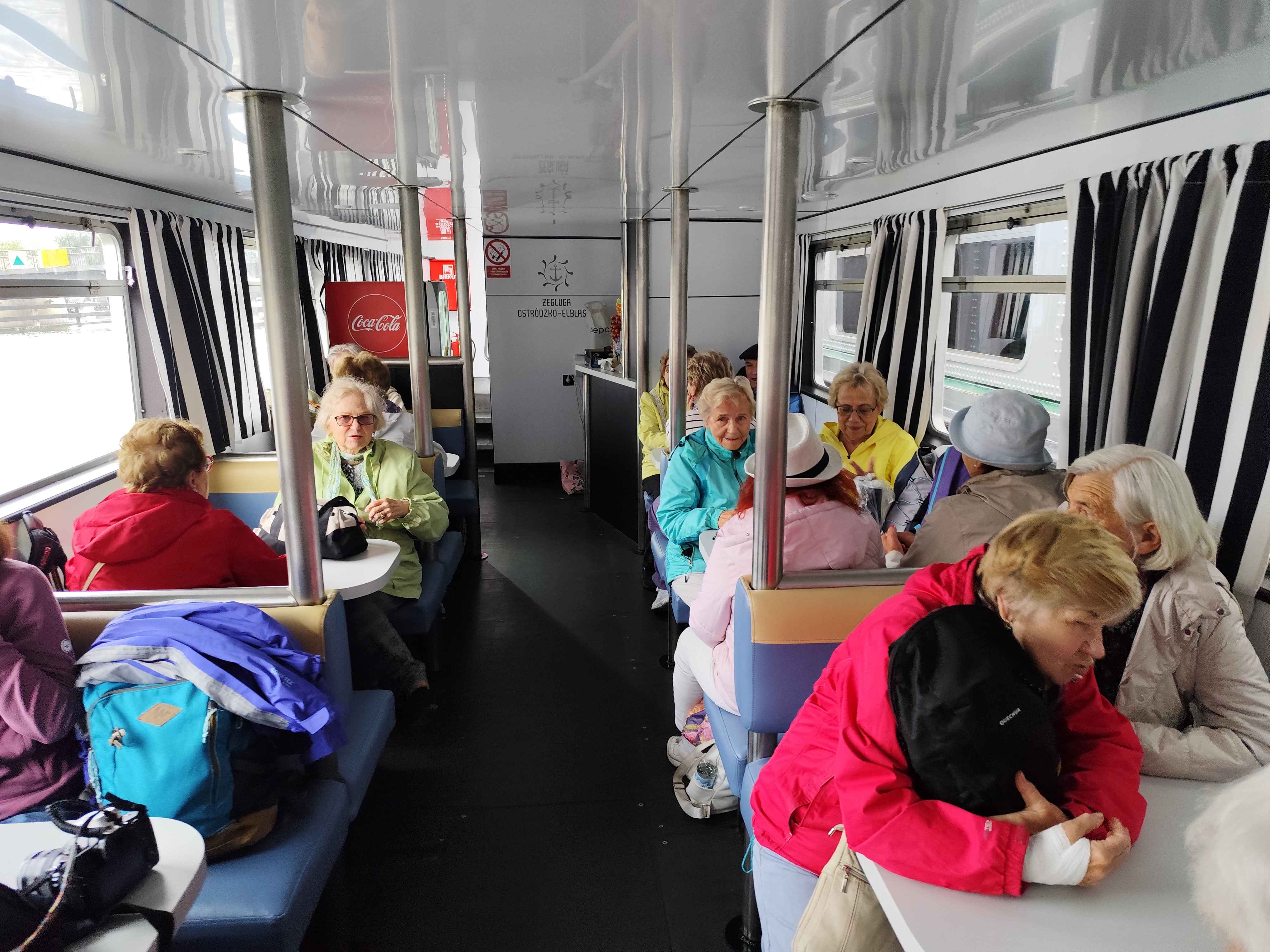 Wycieczka SNG Kanał Elblaski - w autokarze i na statku Fot. Janusz Wikowski IMG_20250712_085425