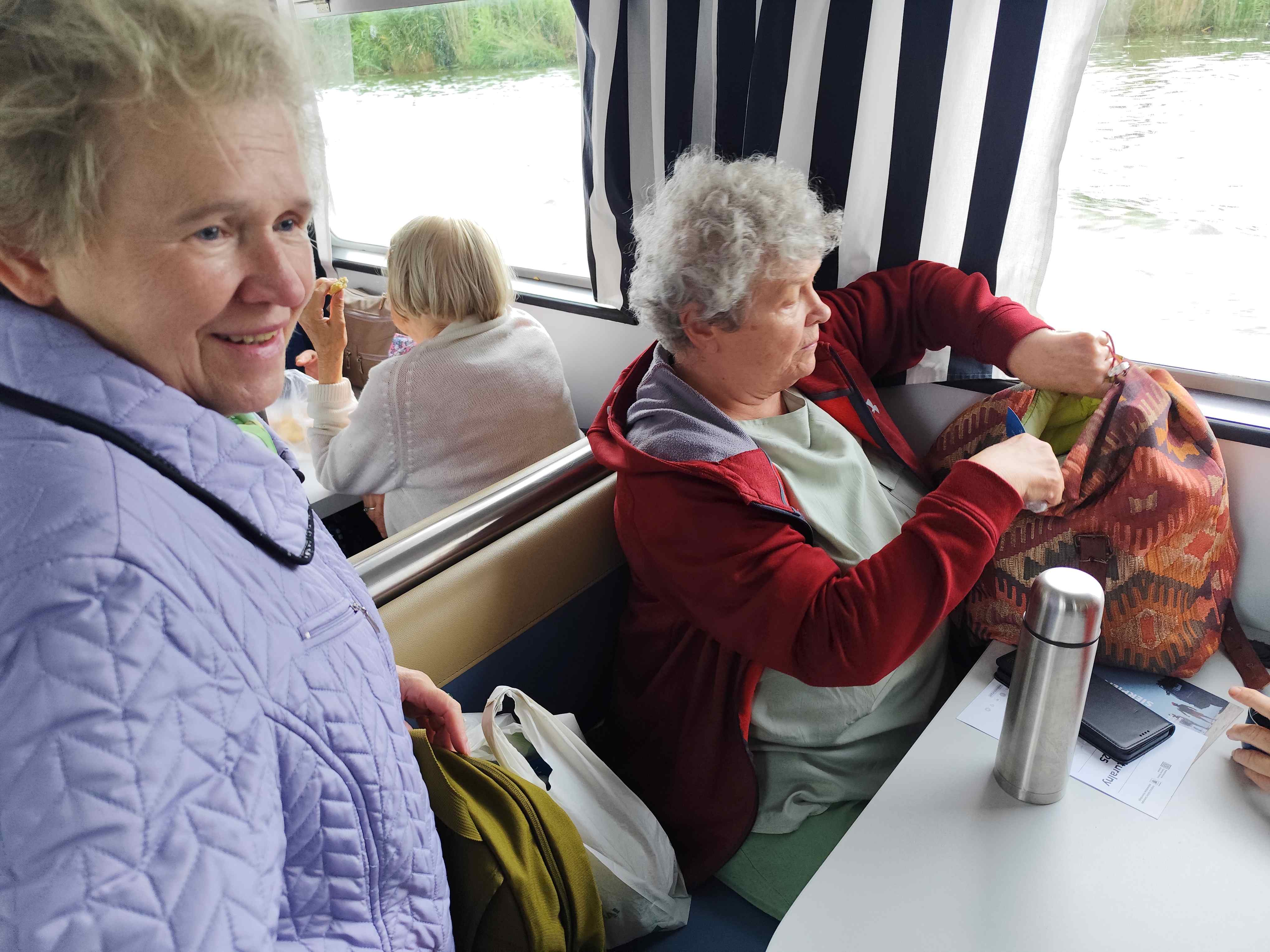 Wycieczka SNG Kanał Elblaski - w autokarze i na statku Fot. Janusz Wikowski IMG_20250712_092147