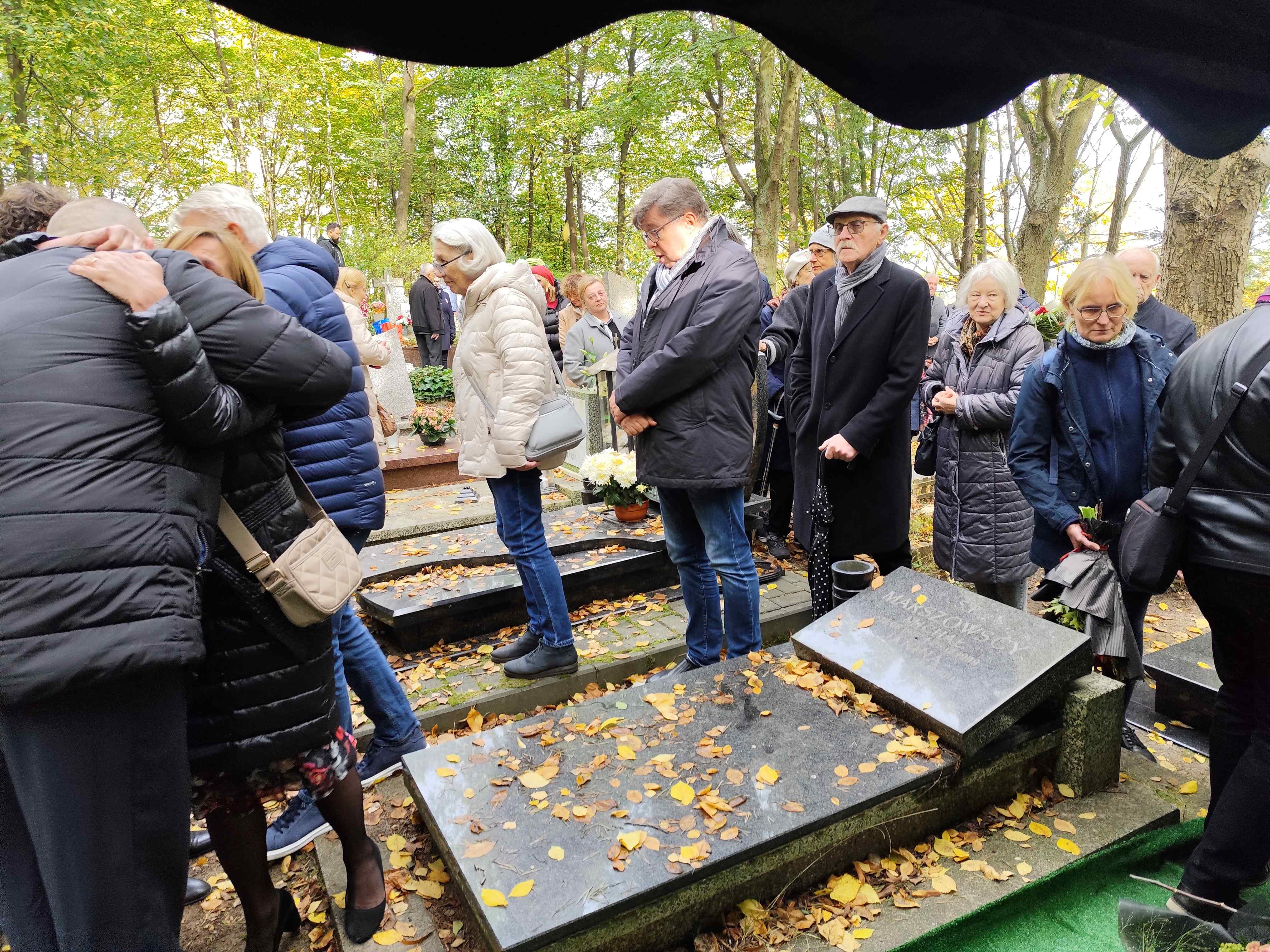 Pogrzeb Babary Szczepuły Fot. Janusz Wikowski a IMG_20251015_121445