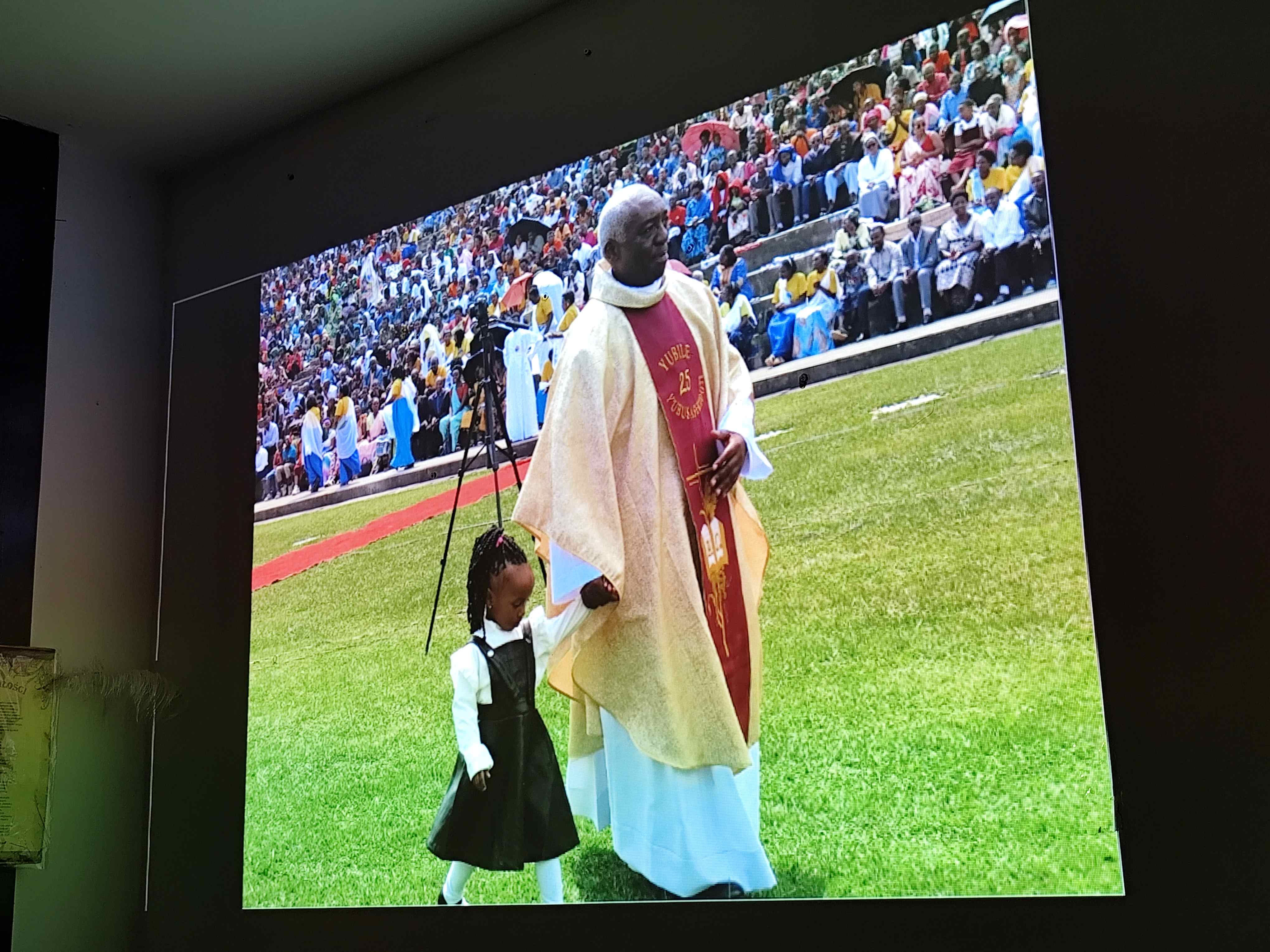 Spotkanie z podróżniczką dr Marią Giedz w Stowarzyszeniu Nasz Gdańsk. Fot_Janusz Wikowski IMG_20251121_193136