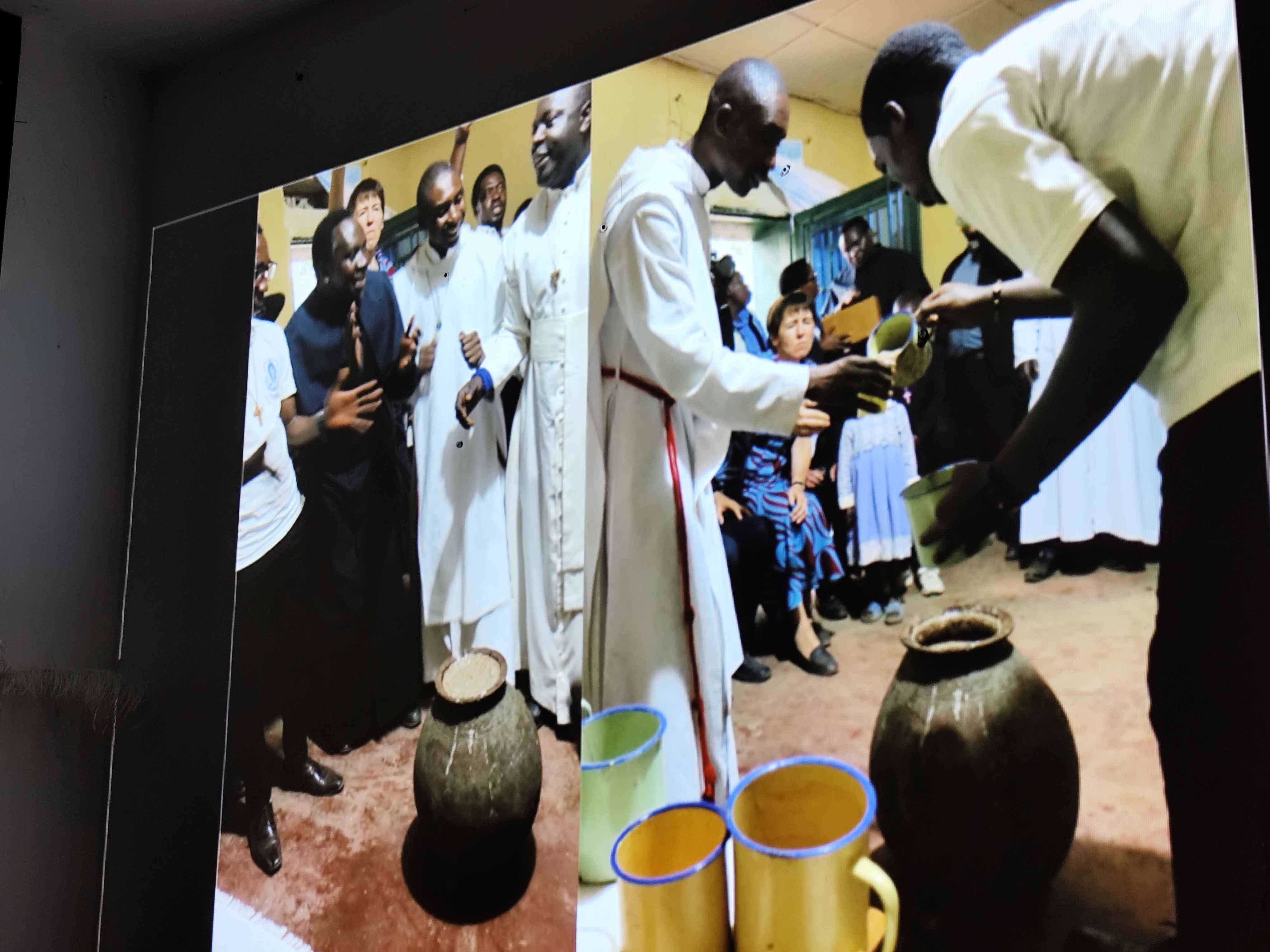 Spotkanie z podróżniczką dr Marią Giedz w Stowarzyszeniu Nasz Gdańsk. Fot_Janusz Wikowski IMG_20251121_195601