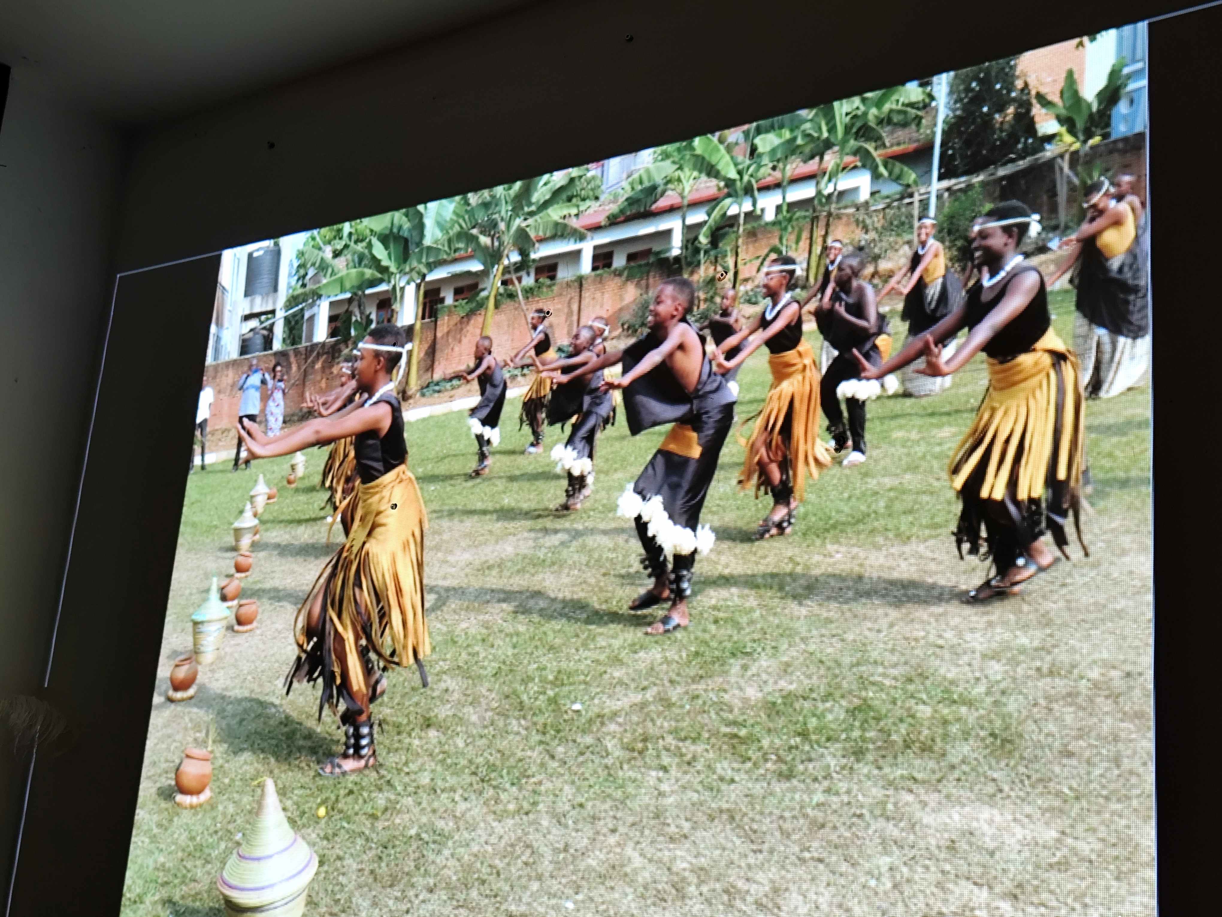 Spotkanie z podróżniczką dr Marią Giedz w Stowarzyszeniu Nasz Gdańsk. Fot_Janusz Wikowski IMG_20251121_195615