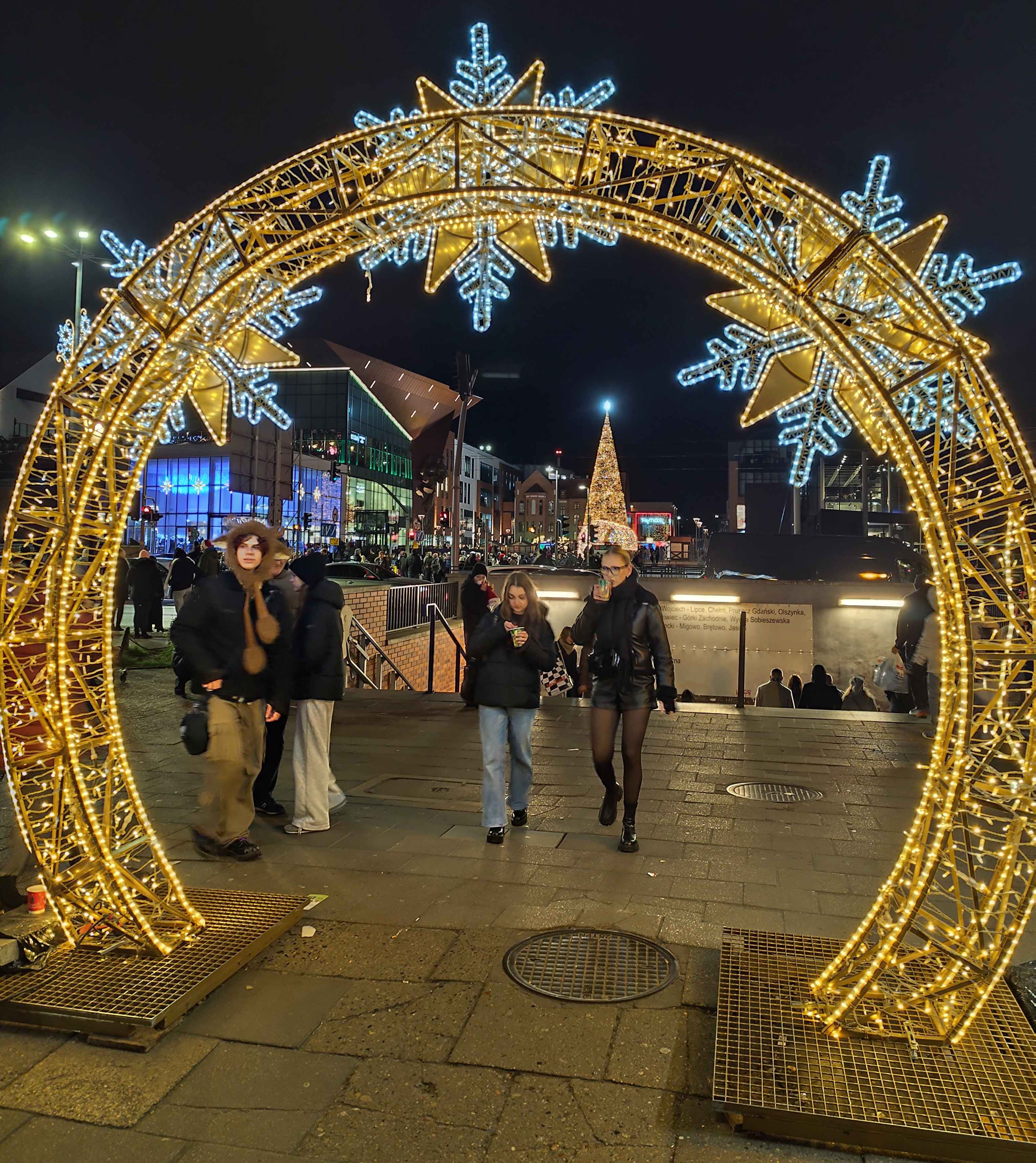 JARMARK BOZONARODZENIOWY GDANSK fot. Janusz Wikowski IMG_20251214_171526