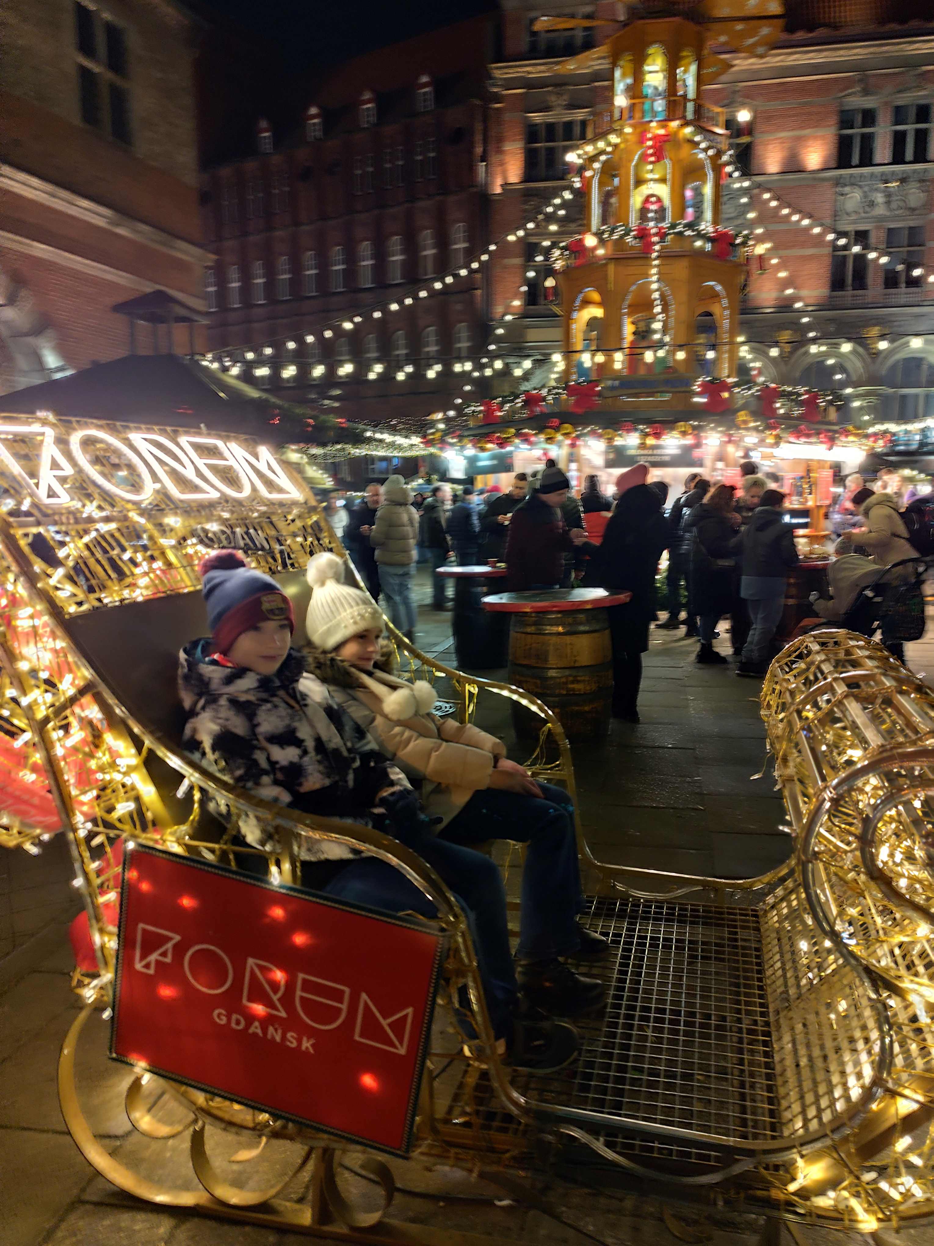 JARMARK BOZONARODZENIOWY GDANSK fot. Janusz Wikowski IMG_20251214_171707