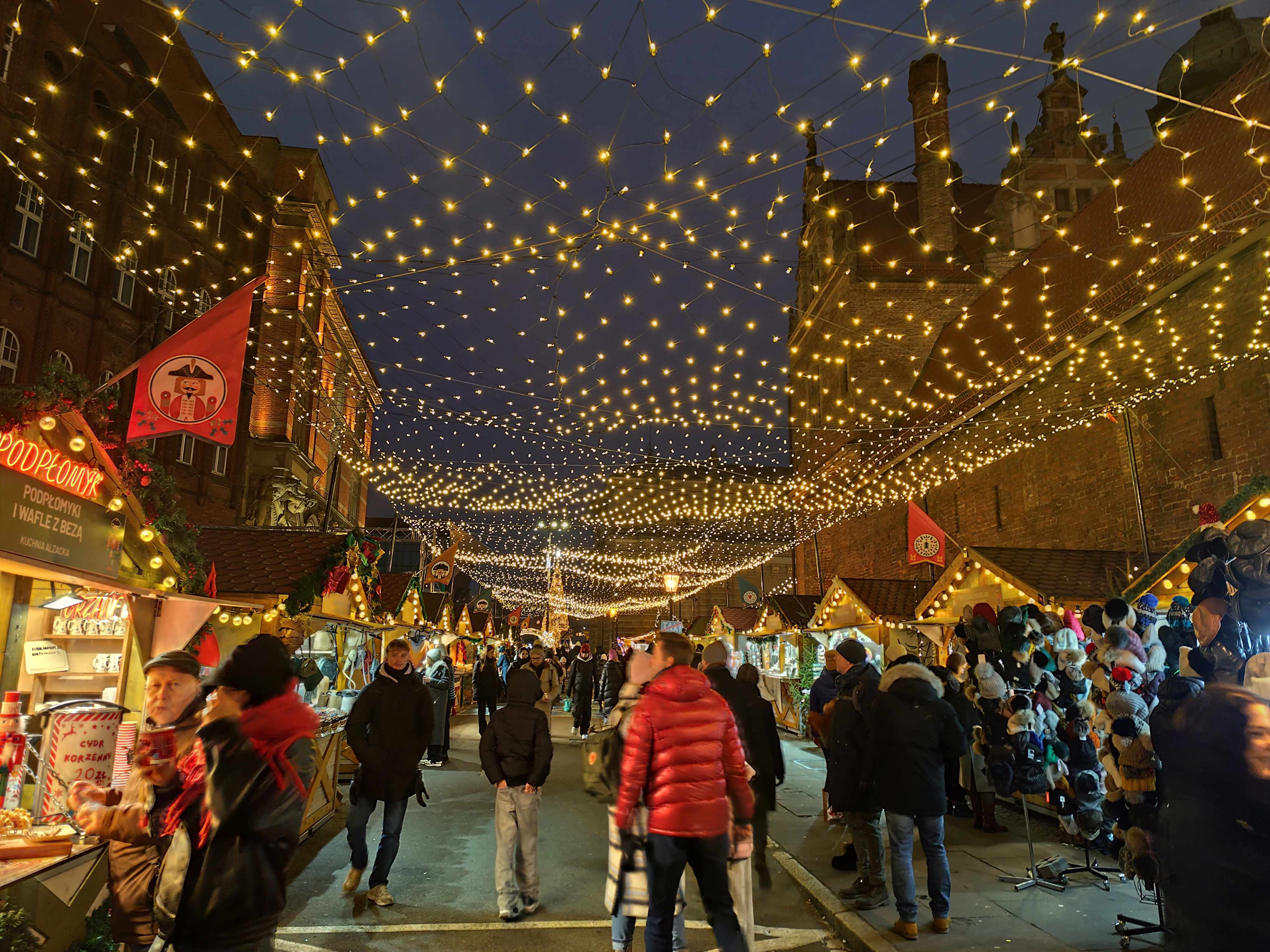 JARMARK BOZONARODZENIOWY GDANSK fot. Janusz Wikowski IMG_20251215_155804