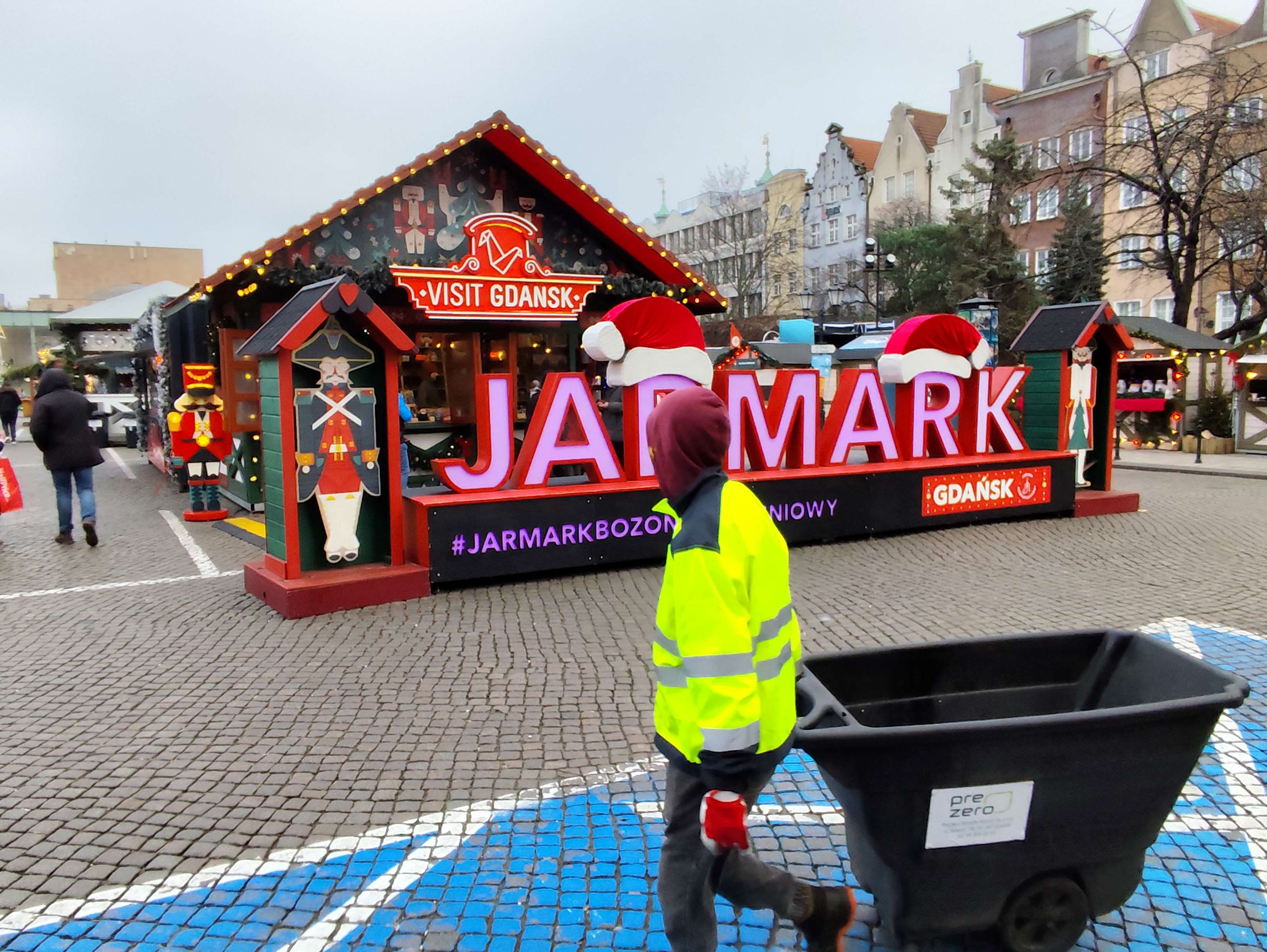 JARMARK BOZONARODZENIOWY GDANSK fot. Janusz Wikowski IMG_20251217_120525