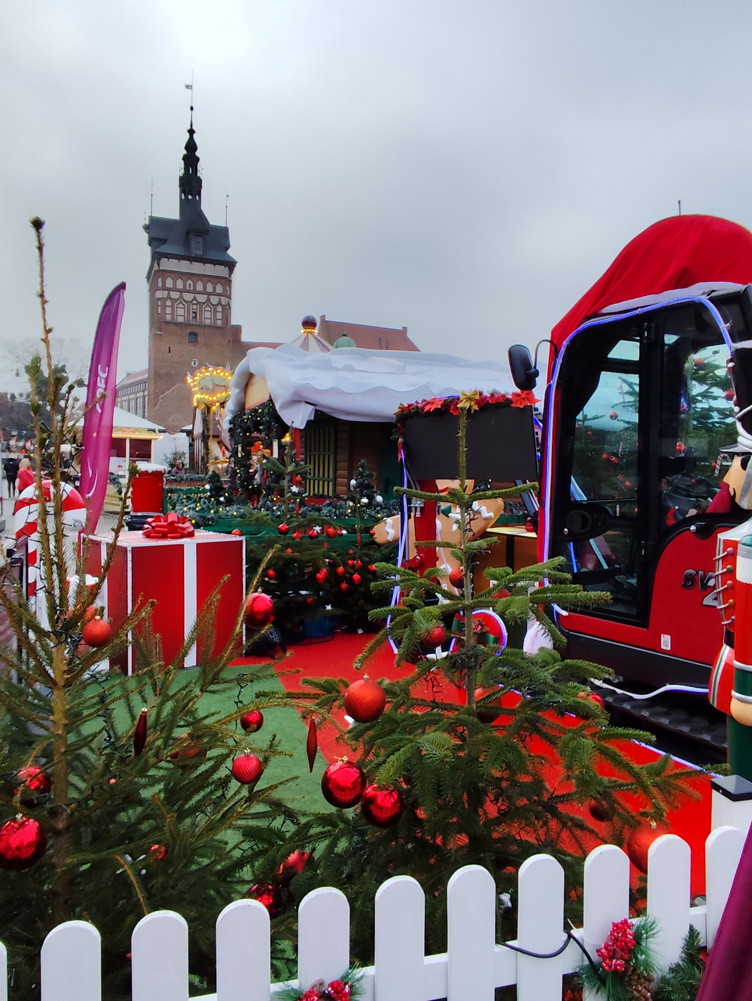 JARMARK BOZONARODZENIOWY GDANSK fot. Janusz Wikowski IMG_20251217_121153