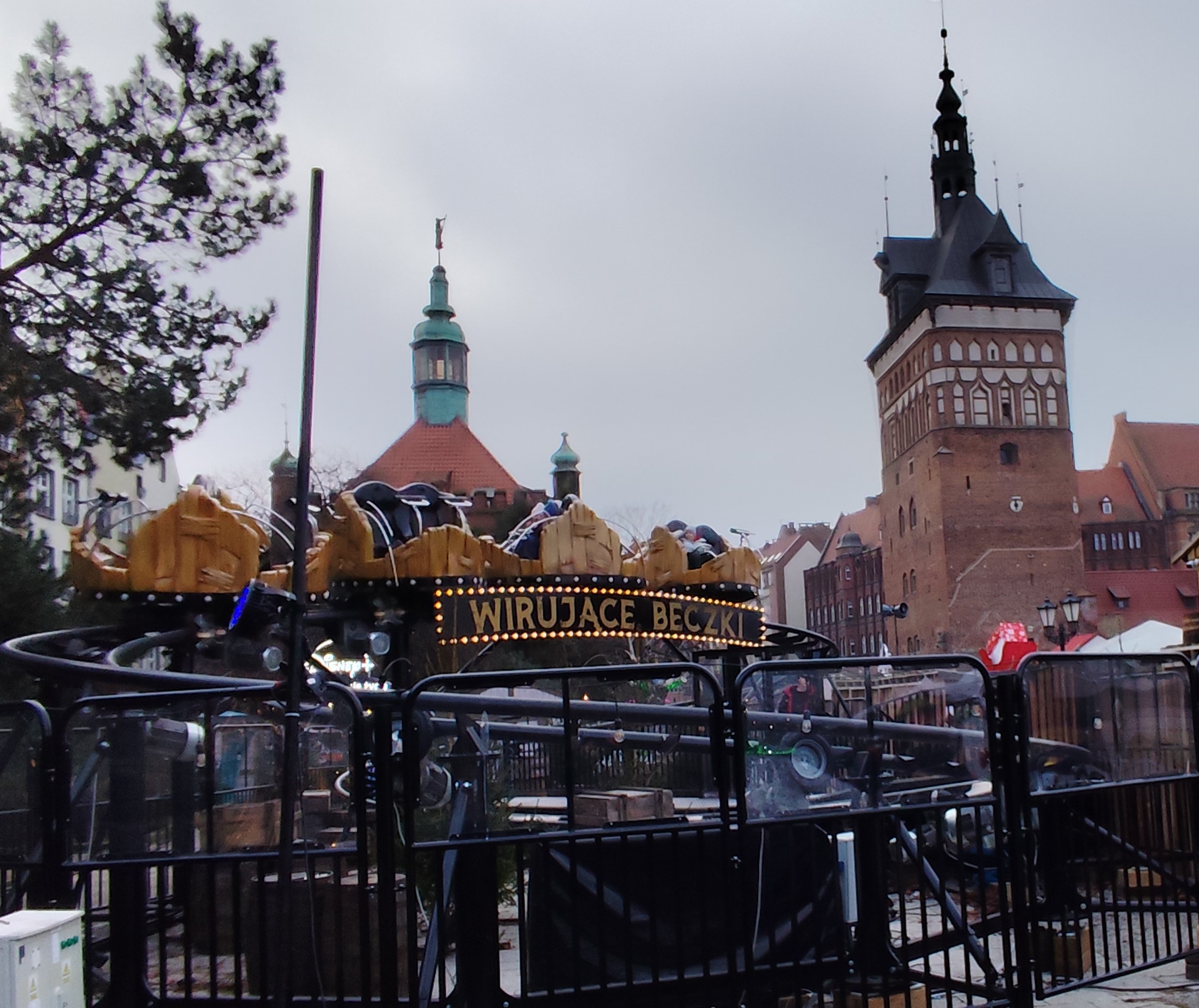 JARMARK BOZONARODZENIOWY GDANSK fot. Janusz Wikowski IMG_20251217_121450