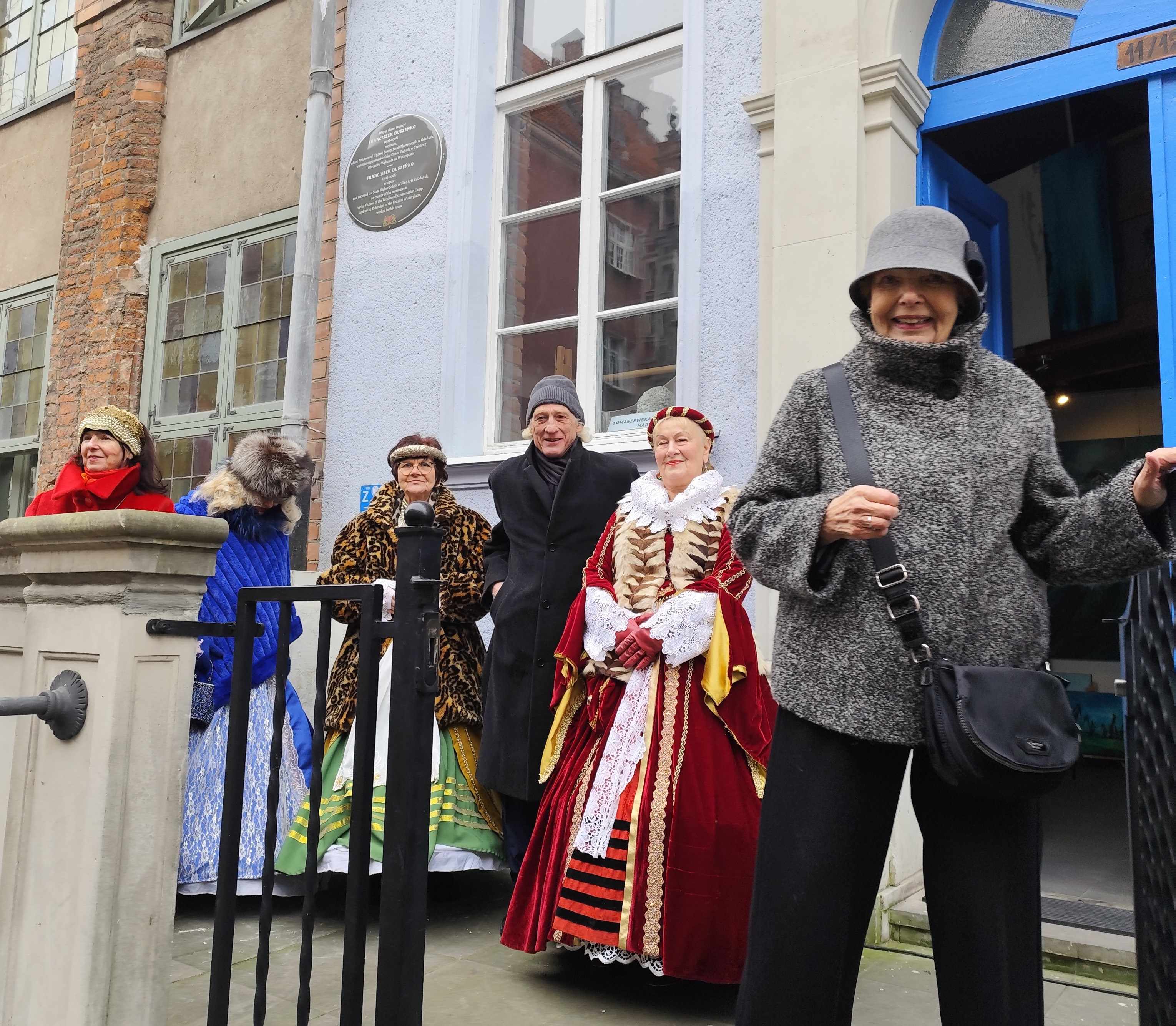 Odsloniecie tablicy prof. Duszenki Gdansk Chlebnicka fot_Janusz Wikowski I IMG_20251217_112316