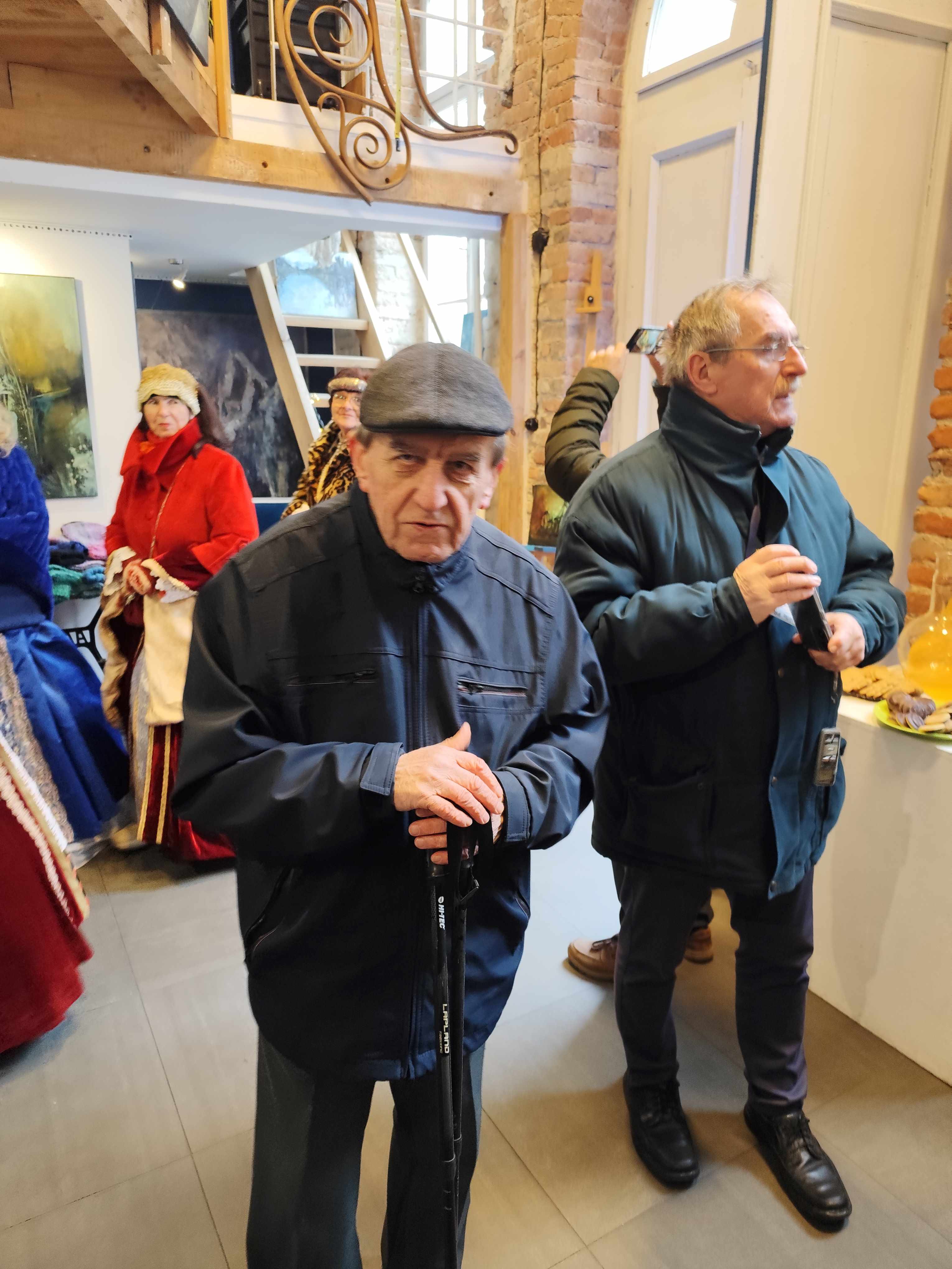 Odsloniecie tablicy prof. Duszenki Gdansk Chlebnicka fot_Janusz Wikowski I IMG_20251217_112655