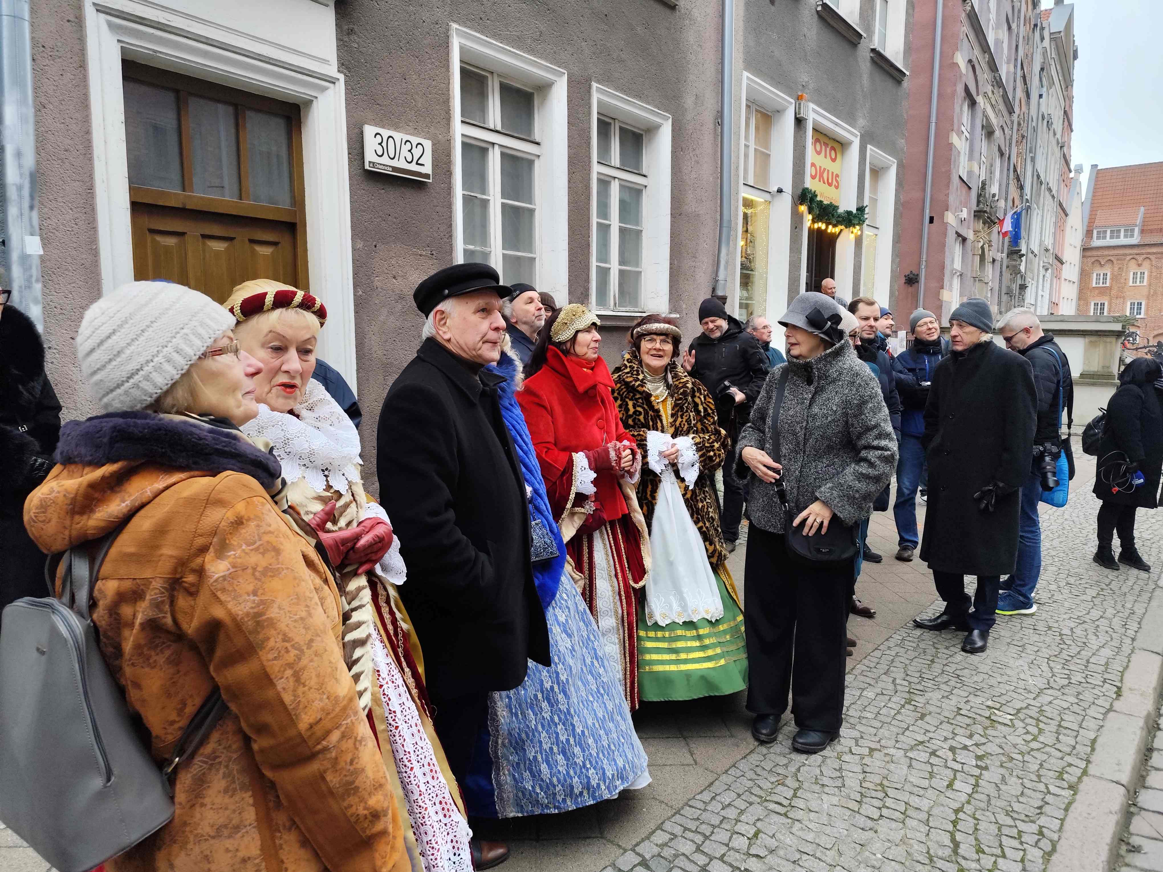 Odsloniecie tablicy prof. Duszenki Gdansk Chlebnicka fot_Janusz Wikowski IIMG_20251217_110234