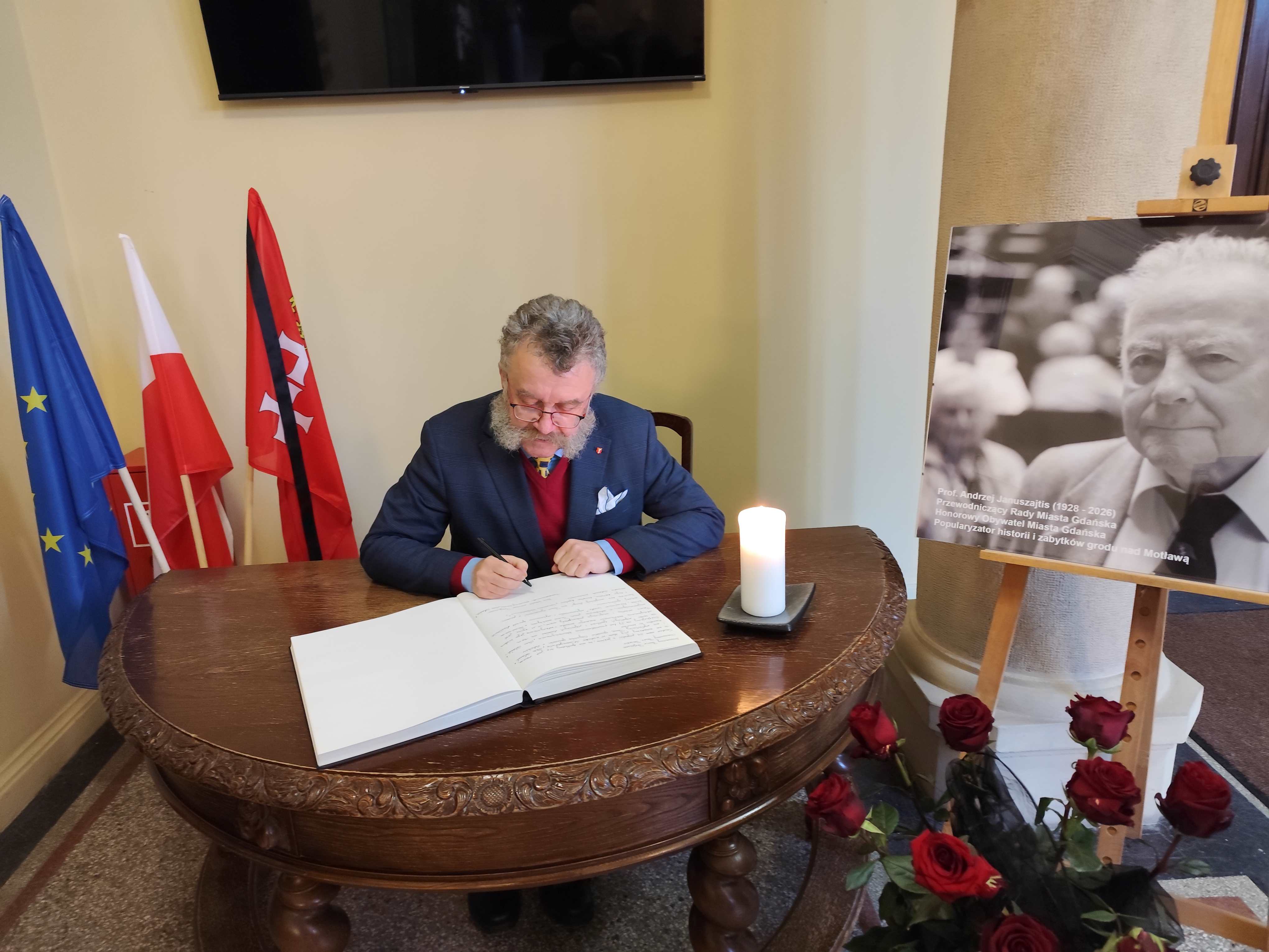 JANUSZAJTIS Księga kondolencyjna fot. Janusz Wikowski IMG_20260125_090906