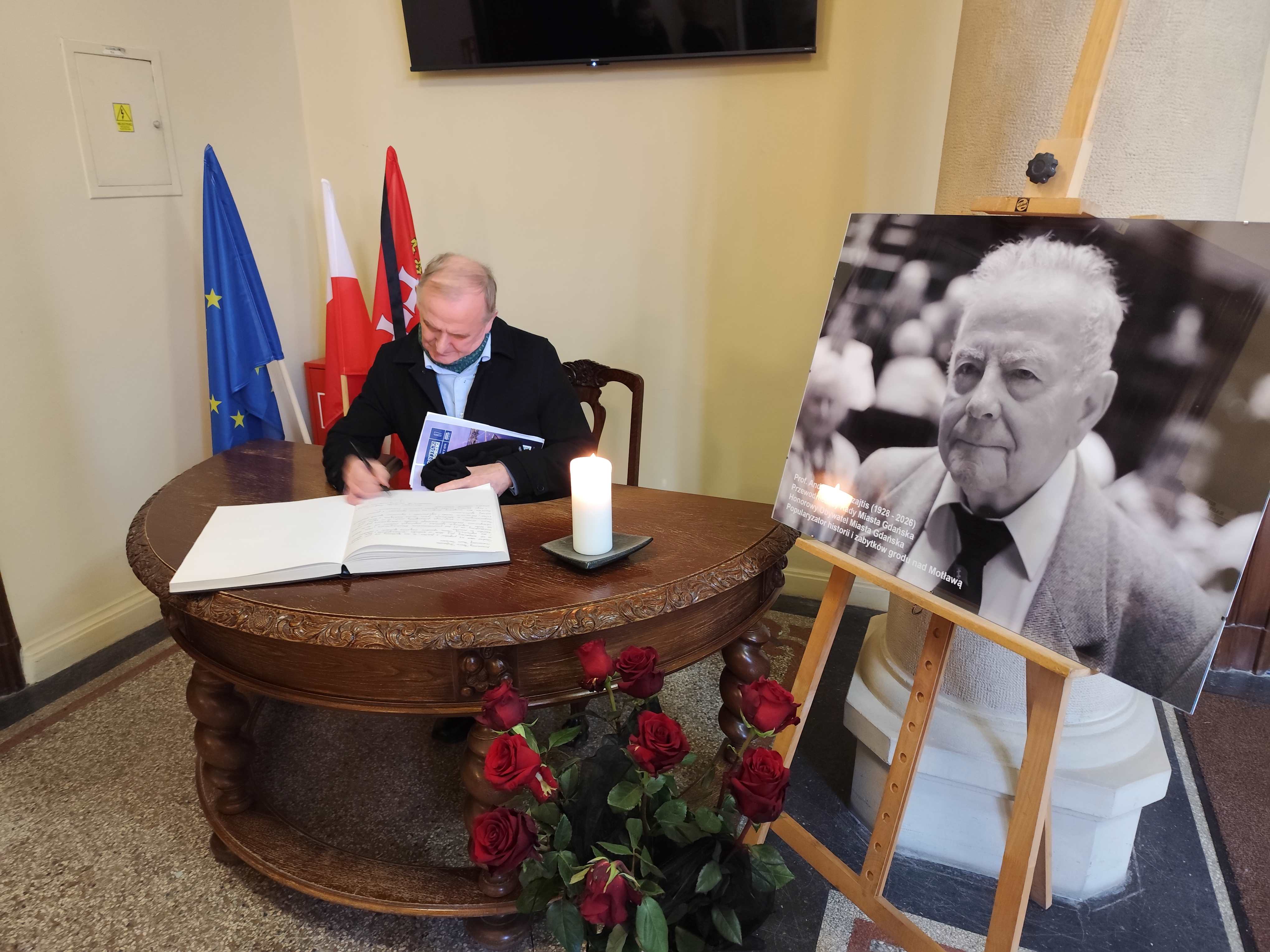 JANUSZAJTIS Księga kondolencyjna fot. Janusz Wikowski IMG_20260125_091115