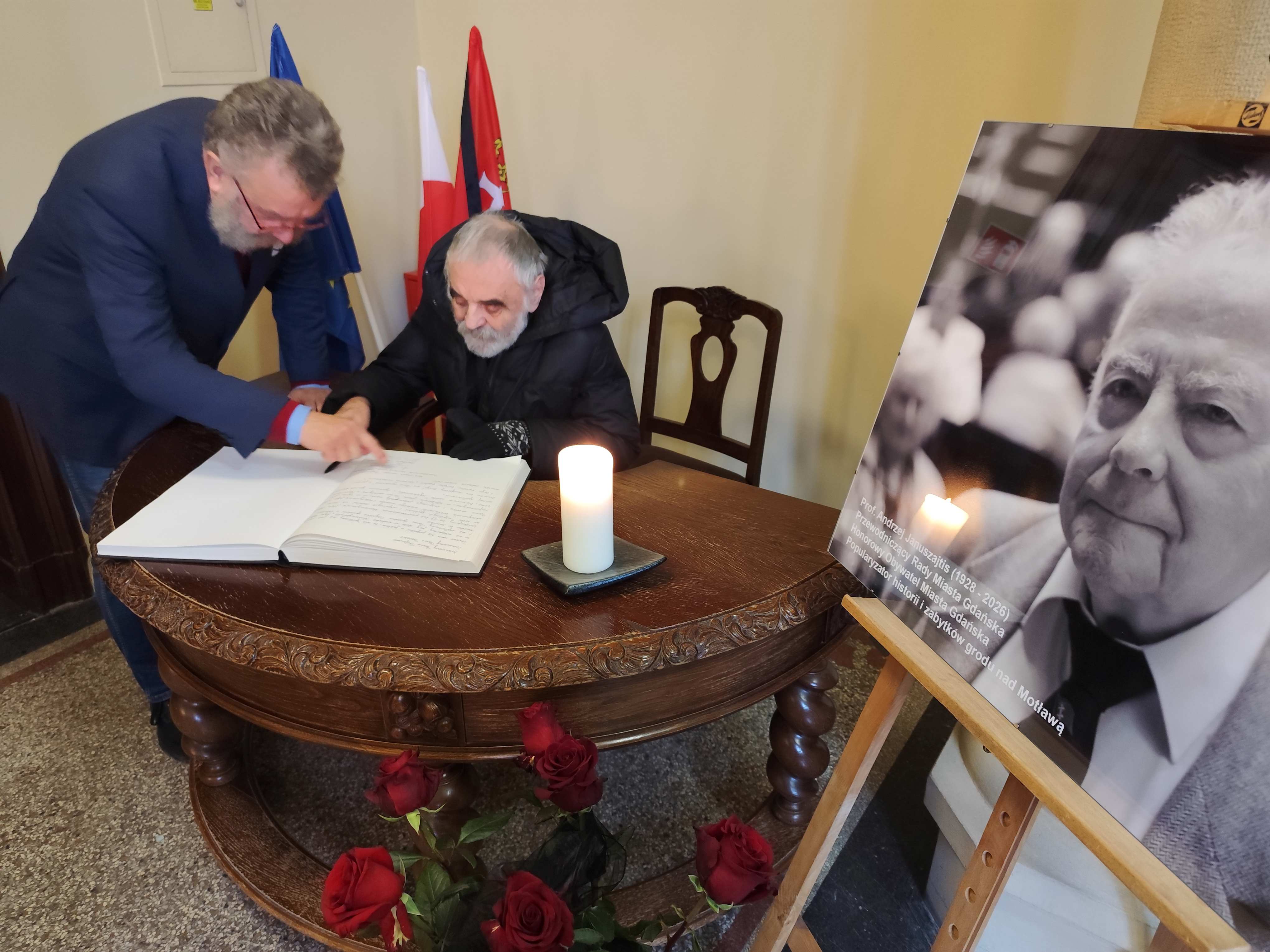 JANUSZAJTIS Księga kondolencyjna fot. Janusz Wikowski IMG_20260125_091314