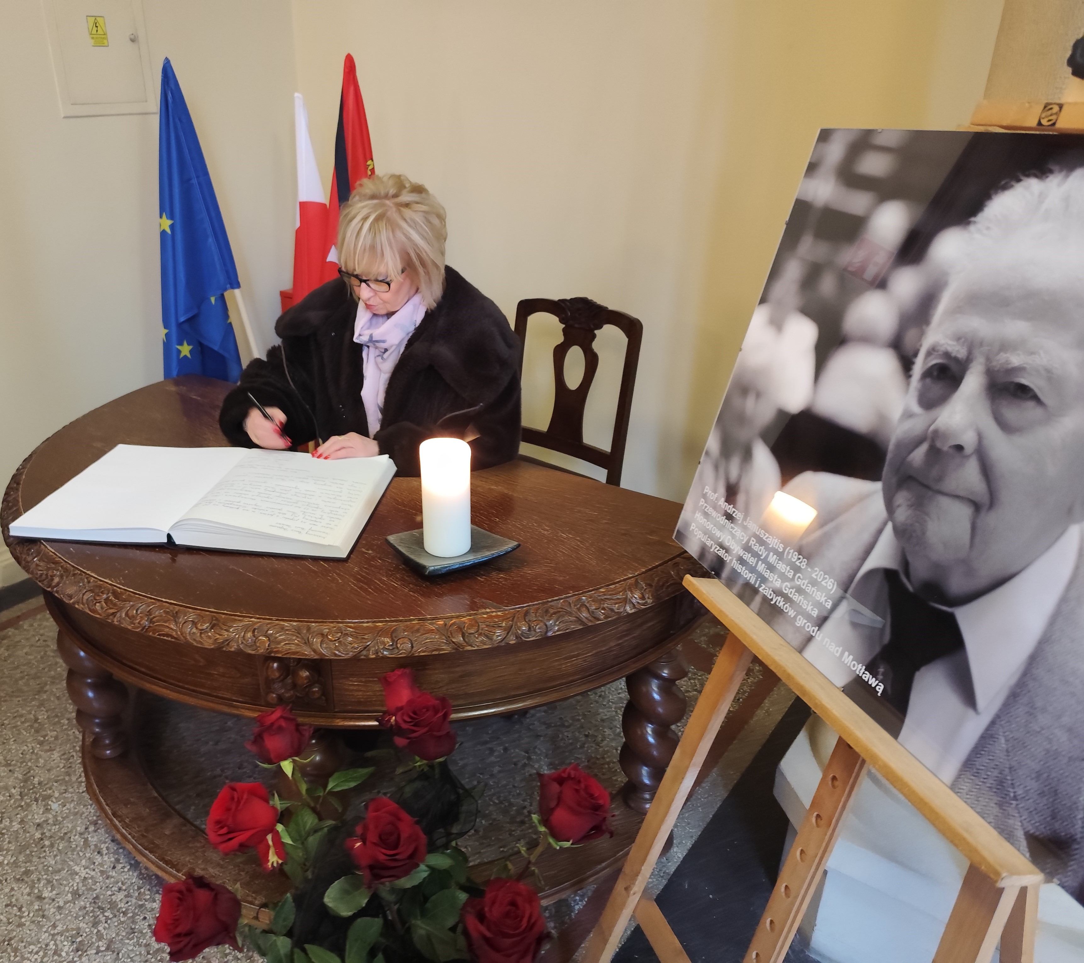 JANUSZAJTIS Księga kondolencyjna fot. Janusz Wikowski IMG_20260125_091407