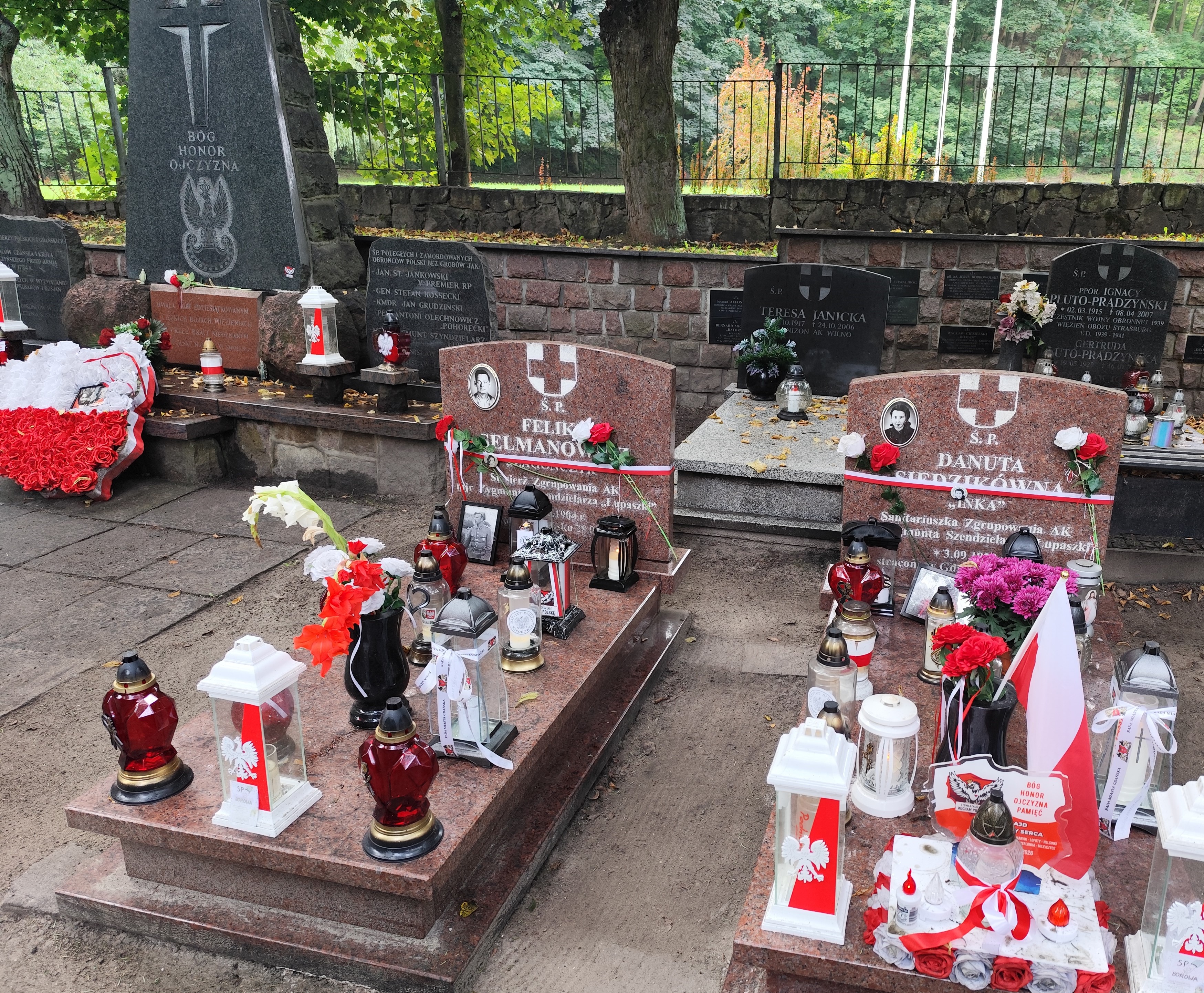 1. Cmentarz Garnizonowy INKA jw IMG_20260914_123604