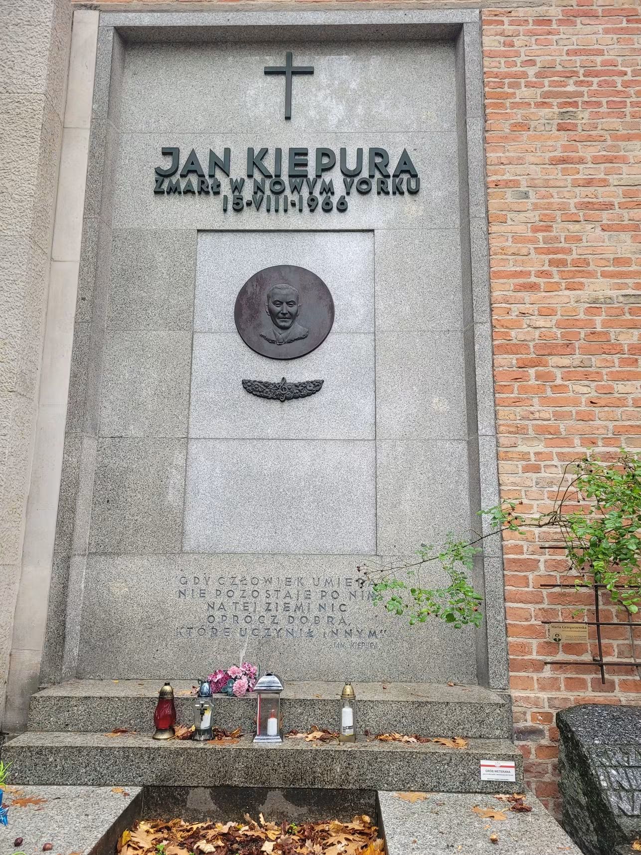 POwazki 4 Jan Kiepura